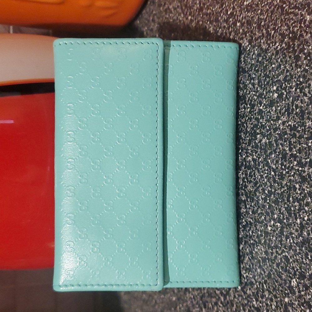 Gucci Micro Monogram Card Wallet